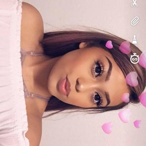 Meet your Posher, Emili